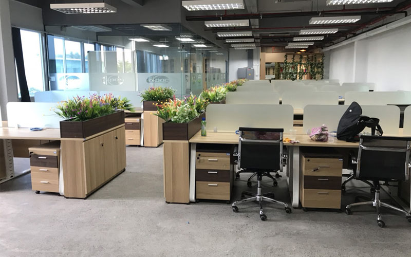 Vách ngăn bàn làm việc giá rẻ cho văn phòng nhỏ